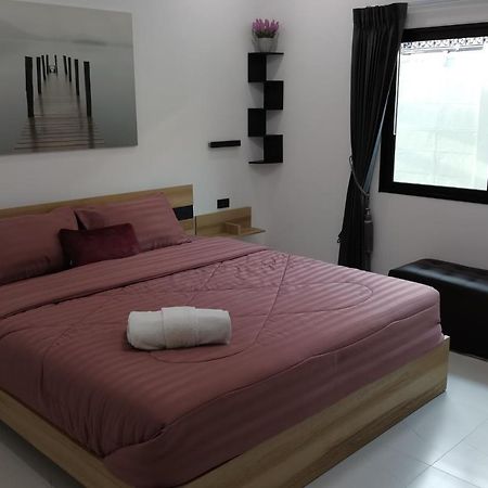 Private Pool Villa With Jacuzzi At Royal Park Village - Walk To The Beach - 6 People - Max 3 Males (Adults Only) Джомтьєн-Біч Екстер'єр фото